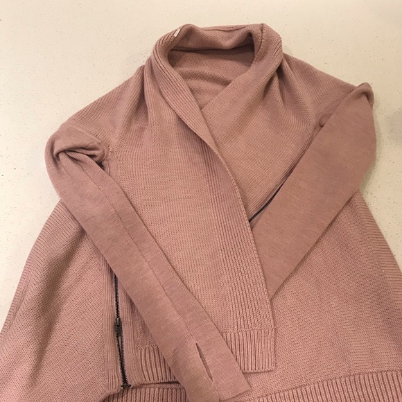 Lululemon NWOT Wrap It Up Sweater - Picture 4 of 5